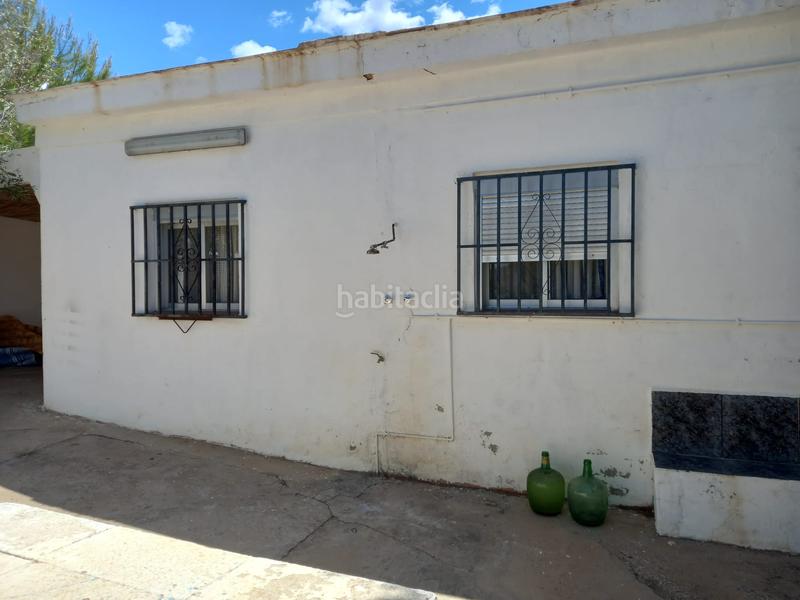 Foto dbfbe366-4977-4f3e-8bd2-b17f8c7800f5. Chalet in carrer muntanya 18 in Montroy