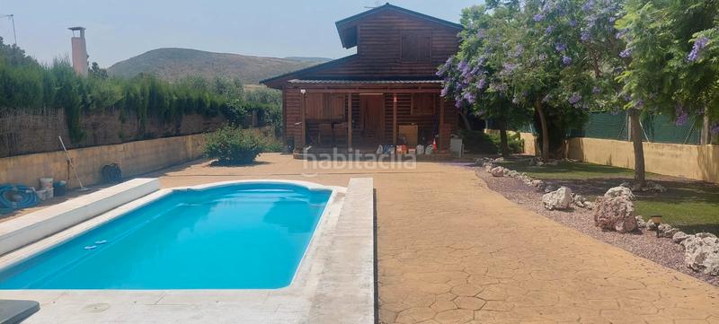Foto 69d8d37e-84a3-47d8-a4bc-4754bd4c409e. Chalet  urbano en venta en balcón en Montroy