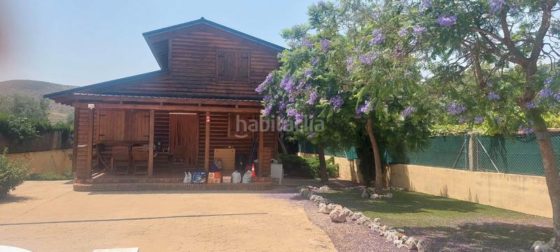 Foto 880c0492-f11d-4d16-805e-2ede7f0f0235. Chalet  urbano en venta en balcón en Montroy