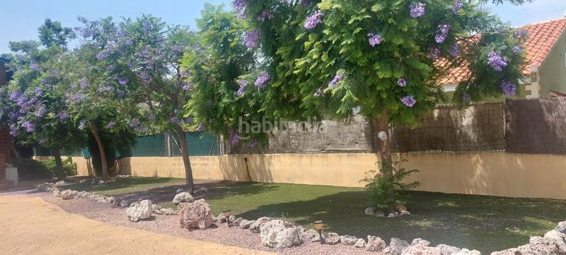 Foto d6595bc8-f9a3-4610-8338-cb15f063366e. Chalet  urbano en venta en balcón en Montroy
