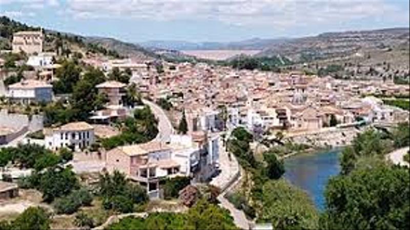 Foto d6d92db1-07ae-4c55-accd-a30697797346. Terreno residenziale in carrer de severo ochoa 24 in Sumacàrcer