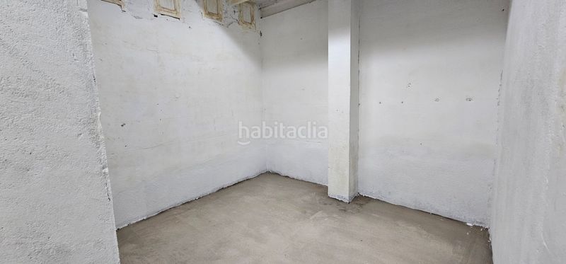 Foto 1a36b4e8-ae2c-4a58-b373-ab319c10e494. Local comercial a carrer d'entença 35 a Sant Antoni Barcelona