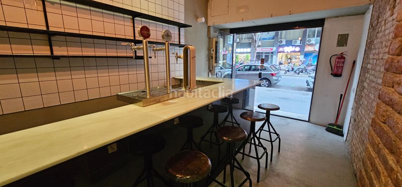 Foto 3ae662e1-7c48-4872-baf6-3ed6ac715fed. Local comercial bonito local con licencia c1 en Sant Antoni Barcelona