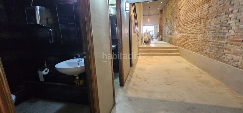 Foto 3b0fb435-f851-4c02-bb61-77c86f5f29c2. Local comercial a Sant Antoni Barcelona