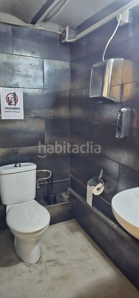 Foto 75267693-e02d-4828-9684-216afb4e3292. Local comercial a Sant Antoni Barcelona