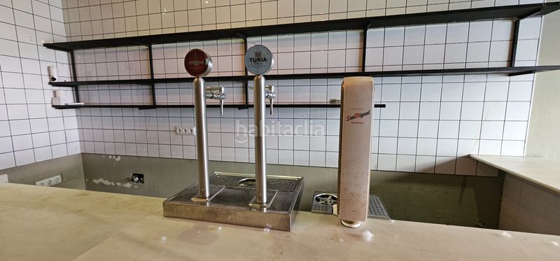 Foto 87090c8e-7014-4407-ab4d-09b3d5f7258a. Local comercial a Sant Antoni Barcelona