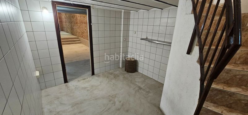 Foto c4b612f7-6a27-4aa6-9d91-c3ca4a4b5ff1. Local comercial bonito local con licencia c1 en Sant Antoni Barcelona