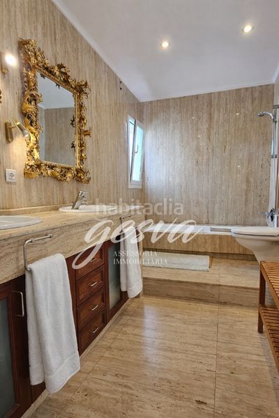 Foto 4393f6fb-1310-4879-a829-9b1476c578c0. Chalet avec cheminée chauffage parking piscine dans Vendrell (El)