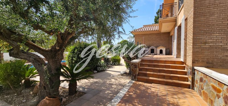 Foto 6173b56b-b5fd-44b7-b7c3-879d1816e59a. Chalet avec cheminée chauffage parking piscine dans Vendrell (El)