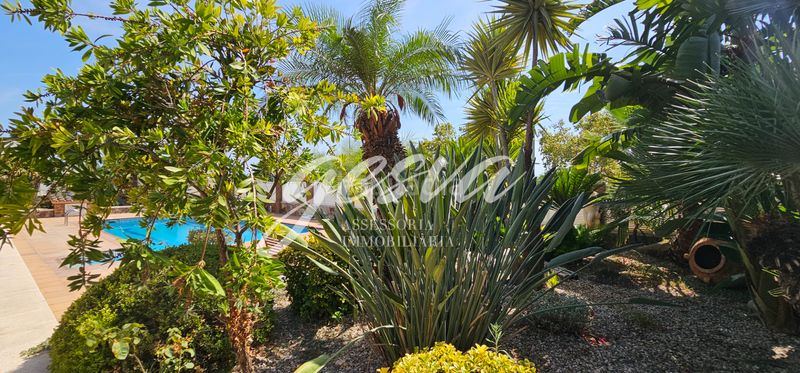 Foto f1a80000-eac8-44c1-9f16-7c03220417ad. Chalet avec cheminée chauffage parking piscine dans Vendrell (El)