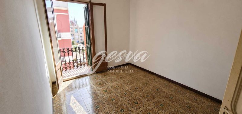Foto ae61c0ac-da5f-4537-8e55-cdad9660509f. Pis a El Camp de l´Arpa del Clot Barcelona