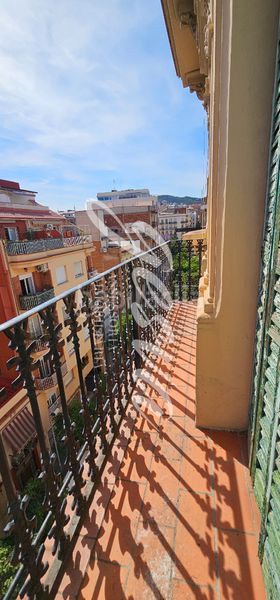 Foto ddadf435-b940-4851-961f-6e82874f6fcb. Pis a El Camp de l´Arpa del Clot Barcelona