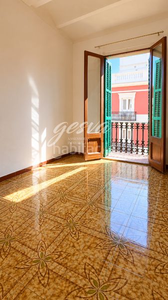 Foto f59ed393-2072-4aa1-98c4-6056ef794410. Pis a El Camp de l´Arpa del Clot Barcelona