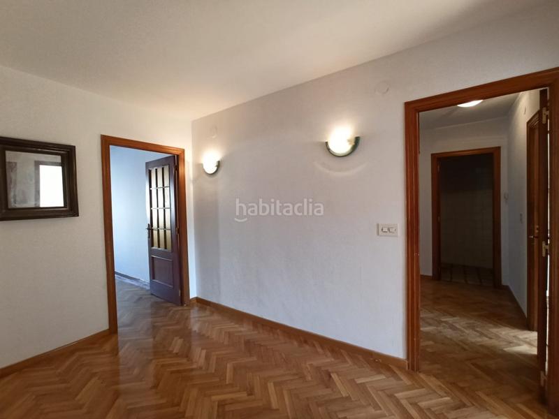 Foto 645e73d9-8a7d-41bd-852e-44d58ee37302. Duplex con riscaldamento in Zona Alta Ponferrada