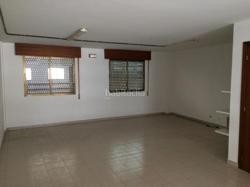 Foto 3b1a0546-0e4d-4131-bda1-dcfd40e4d6fc. Rent business premise in Zona Alta Ponferrada