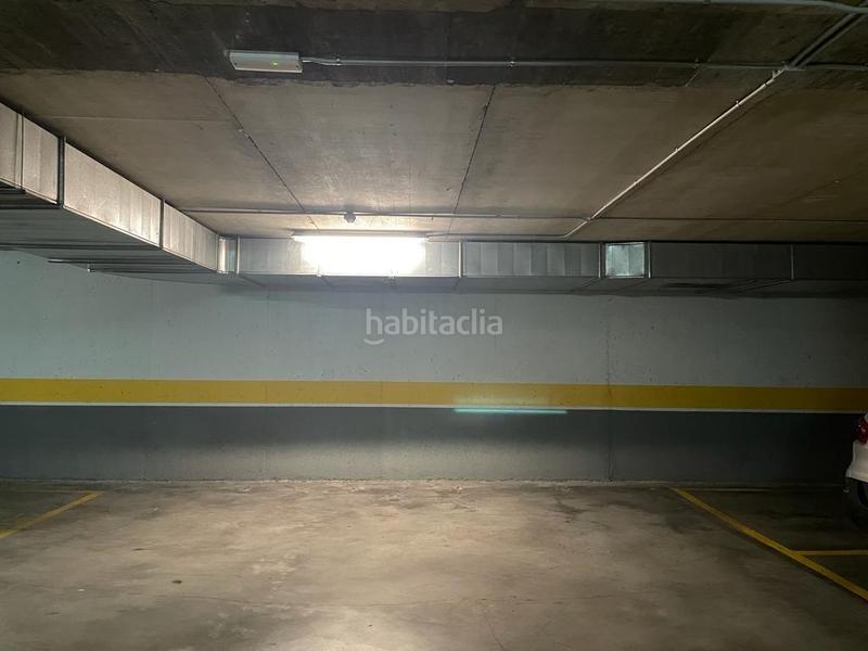 Foto ed3bfc64-b666-4b85-9502-001a83a2536b. Aparcament cotxe a Centro Ponferrada