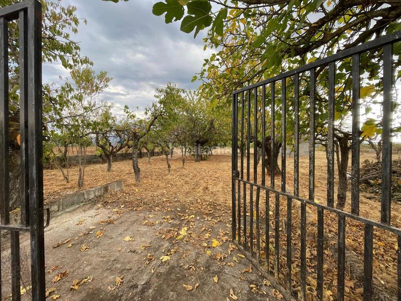 Foto 31a0cd41-557f-4dda-8ab1-d20129e4b540. Finca rústica se vende parcela con caseta en Camponaraya