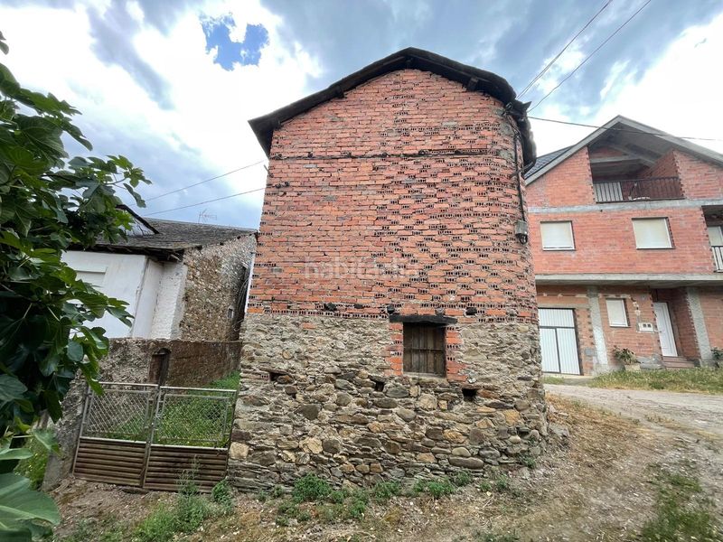 Foto 4f2a6f40-bcdd-4456-b0f4-f9ee5352b33e. Casa con riscaldamento in Corullón