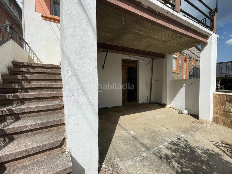 Foto 5c59b4cc-6f3b-4763-9f24-f6427c31718b. Casa con riscaldamento in Corullón