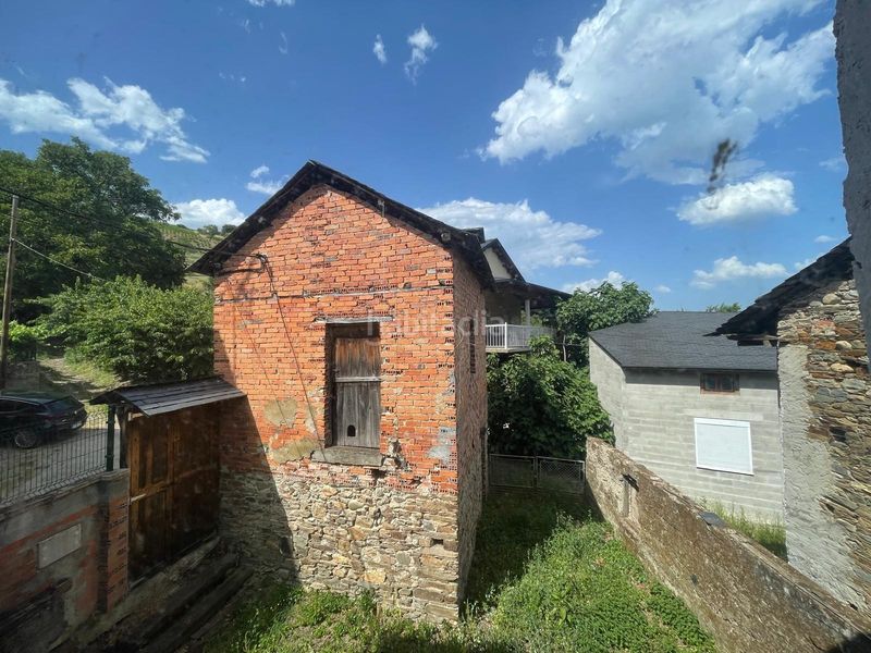 Foto 9efa7275-b583-4703-9e77-378b5bb92a45. Casa con riscaldamento in Corullón