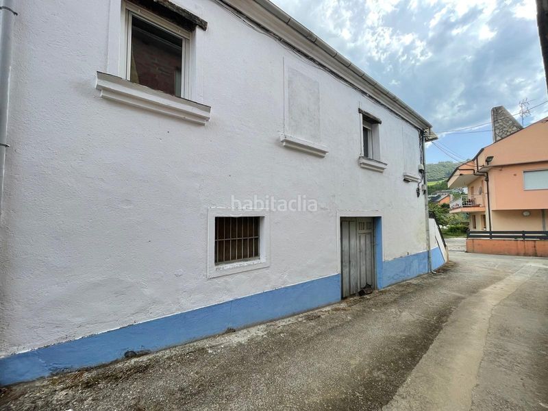 Foto ce97d8f8-6b1d-497c-a7fe-fa3d04b9b6d0. Casa con riscaldamento in Corullón