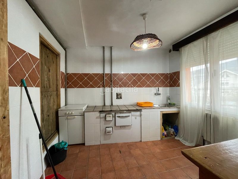Foto d6d82d19-eea8-4831-b6b0-932c2340de30. Casa con riscaldamento in Corullón