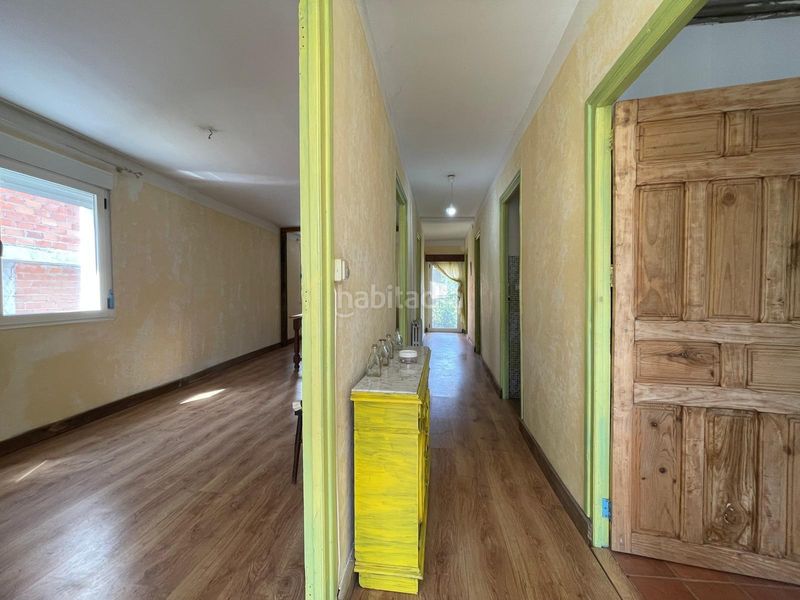 Foto dbcf2880-48b3-43d9-8182-e615da48aea2. Casa con riscaldamento in Corullón