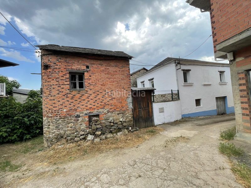 Foto f9626250-78a3-49ce-9313-0a4922d7ba99. Casa con riscaldamento in Corullón