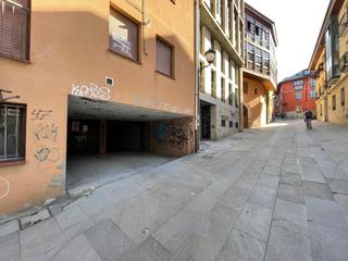 Aparcament cotxe  Carretera calzada. Se vende plaza garaje doble