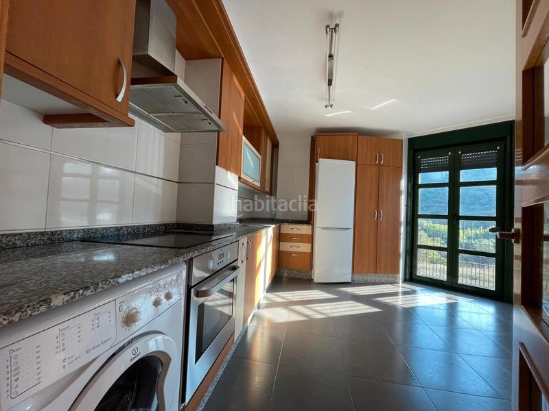 Foto 51ad1e54-eb5f-45aa-8942-8d577d2265d0. Alquiler apartamento  Zona Alta sin muebles en Ponferrada