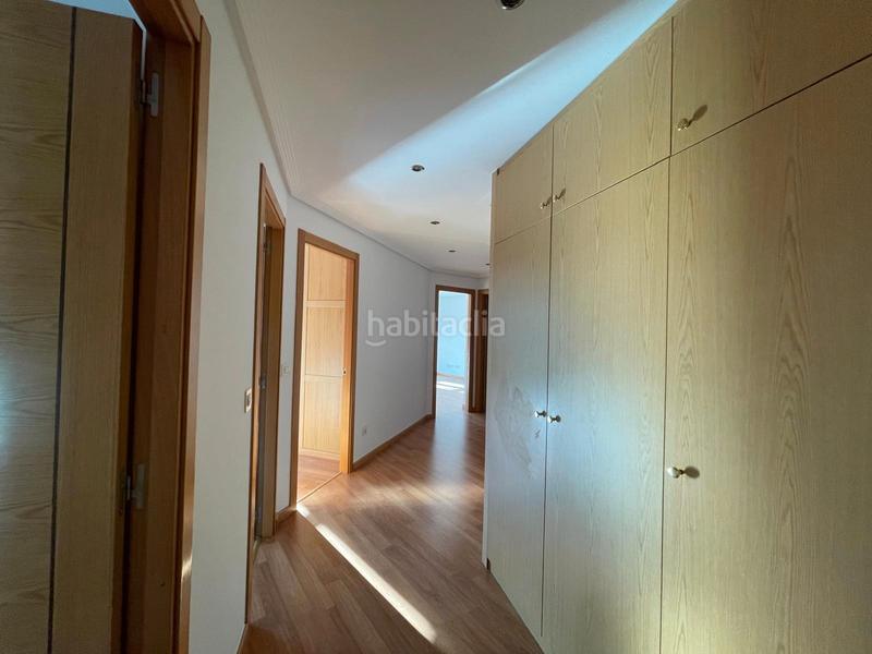 Foto a26abe0a-6643-47e6-9427-e0c953452ab3. Alquiler apartamento  Zona Alta sin muebles en Ponferrada