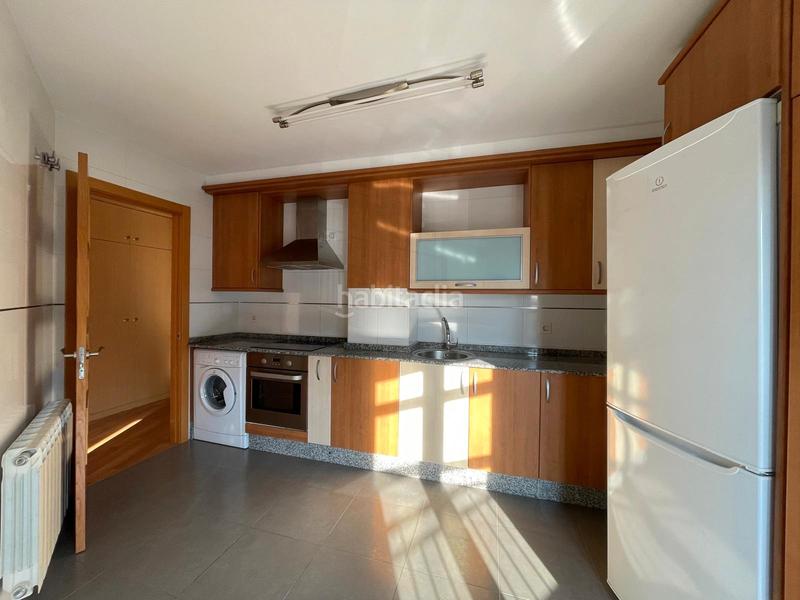 Foto 7fa091ee-83ba-4f30-89d8-b495c66224e8. Lloguer apartament amb calefacció a Zona Alta Ponferrada