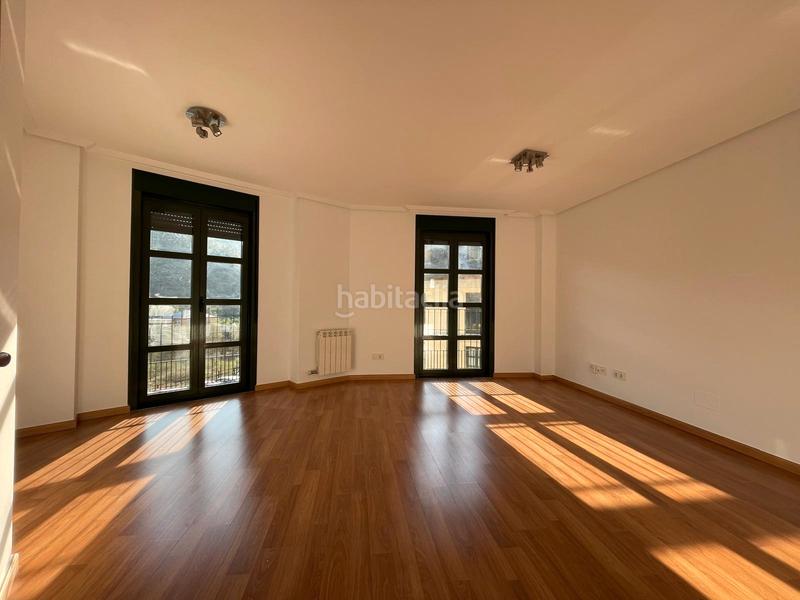 Foto c70080e6-00c6-43d5-aba2-bfd3d6909bf7. Location appartement avec chauffage dans Zona Alta Ponferrada