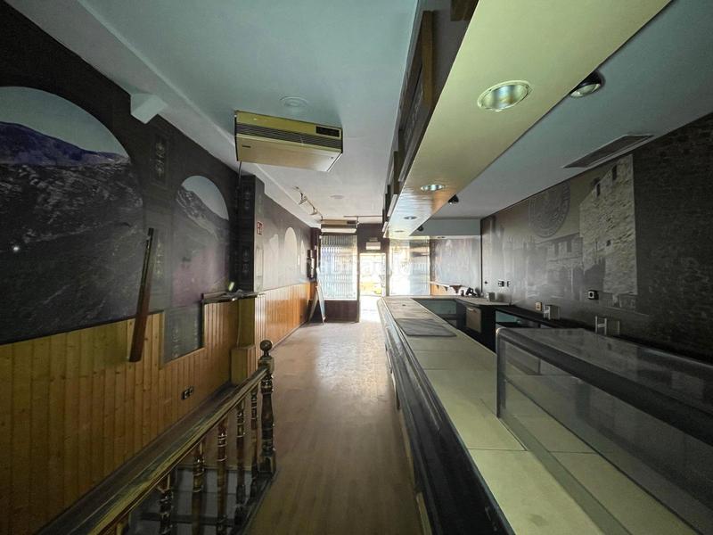 Foto 040600bd-3b2d-4f60-a63b-fafd722a5a46. Local commercial dans Zona Alta Ponferrada