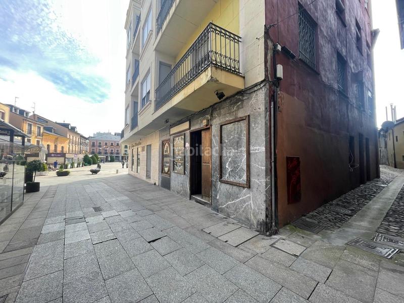 Foto 2478e7cc-4f70-43da-8d14-f40107e28a5c. Geschäftsraum in calle reloj 1 in Zona Alta Ponferrada