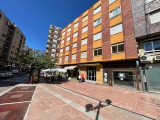 Appartement  Paseo san antonio. Se vende piso en zona alta
