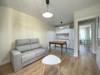 Lloguer Pis  Claveles. Se alquila piso completo o habitación en zona alta universidad