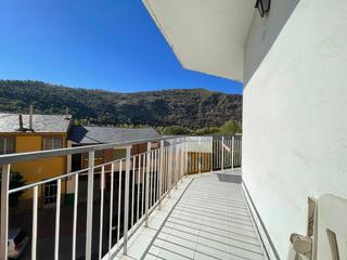 Pis  Batalla bailen. Se vende piso amplio y soleado zona estacin