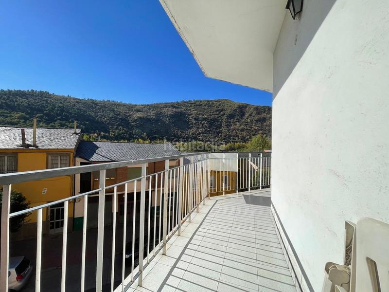 Foto 9a01b124-da1d-495b-9a29-e85d2cc27162. Flat with heating in Centro Ponferrada