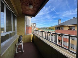 Piso  Adelino perez. Se vende piso grande con terraza zona alta