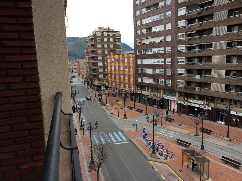 Foto e89717a2-b4dc-4608-a4a1-e6b0f6dbdd2c. Alquiler piso  Zona Alta en Zona Alta Ponferrada