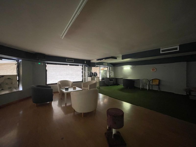 Foto fa654e9c-e566-4558-a4f3-7acd1351d5ca. Local comercial a Zona Alta Ponferrada