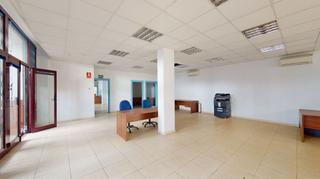 Lloguer Local Comercial a Llanos de Aridane (Los). Amplio local de 505 m2 ubicado en el municipio de los llanos de