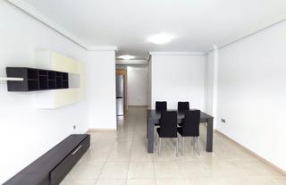 Pis a Buzanada. Gran oportunidad! piso de 80 m en buzanada, compuesto por 2 dorm