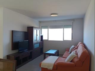 Rent Flat in Santa María del Mar. Se alquila luminoso piso de 3 dormitorios en cuevas blancas