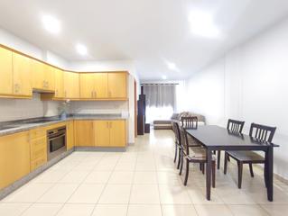 Piso en Valle San Lorenzo. Le presentamos este amplio y luminoso piso ubicado en valle de s