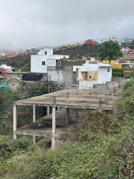 Foto 5cbe43a1-1d96-4124-a91d-f4bf65aa0ed9. Edifici a Guancha (La)