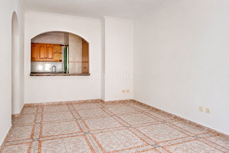Foto e2ecf8c2-8b54-4f34-b5d5-8733c103221c. Pis a Buzanada Arona