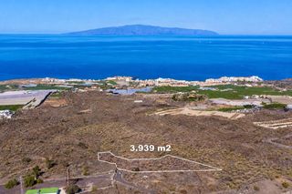 Rural plot in Alcalá. Venta de suelo agrícola en guía de isora 3939m2