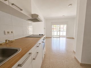 Studio à Las Caletillas - Punta Larga. Se vende estudio semireformado en candelaria